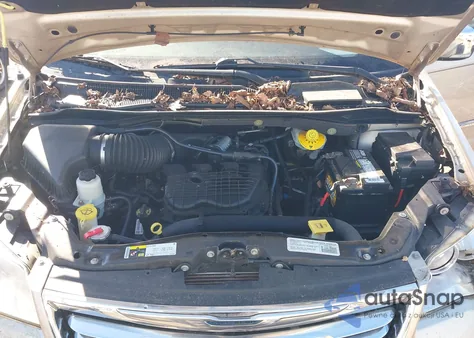 2014 Chrysler Town & Country Touring-L 30Th Anniversary z USA, uszkodzony, nr VIN 2C4RC1CG8ER367240